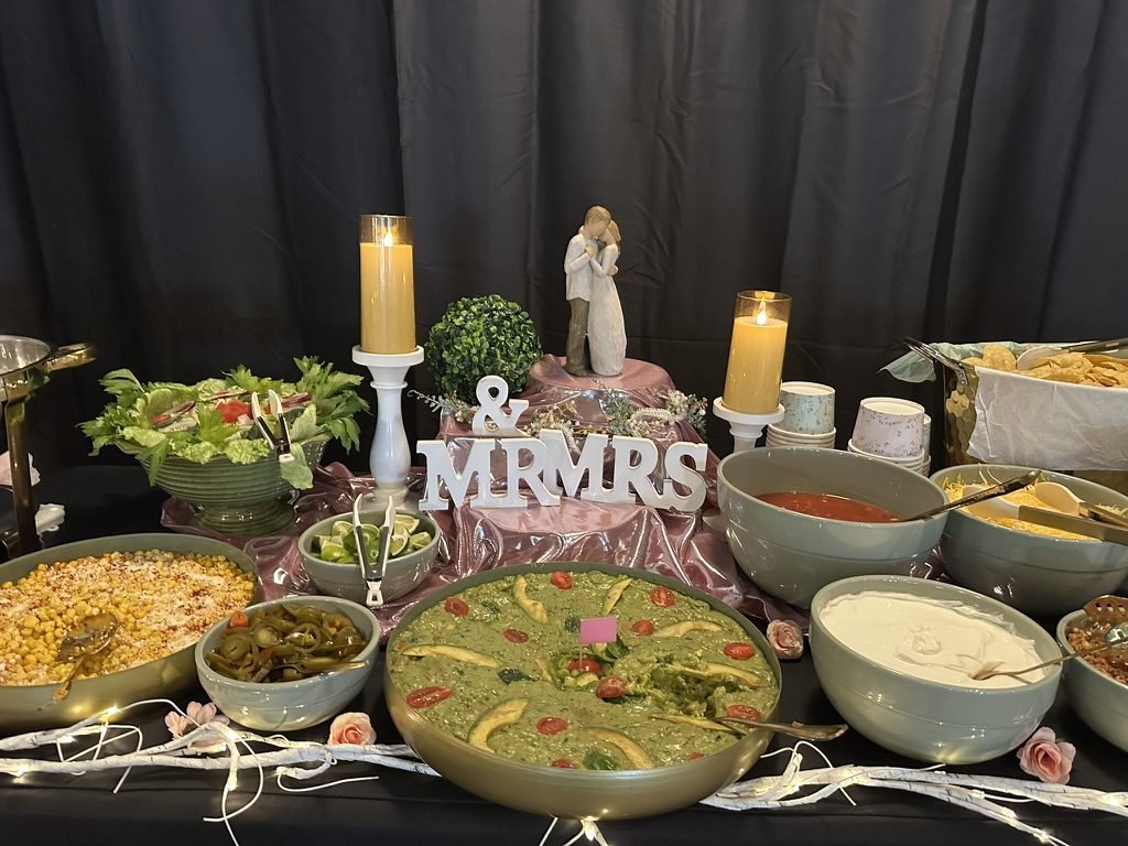 Real wedding at Grandpas Barn, Mountain Home AR
